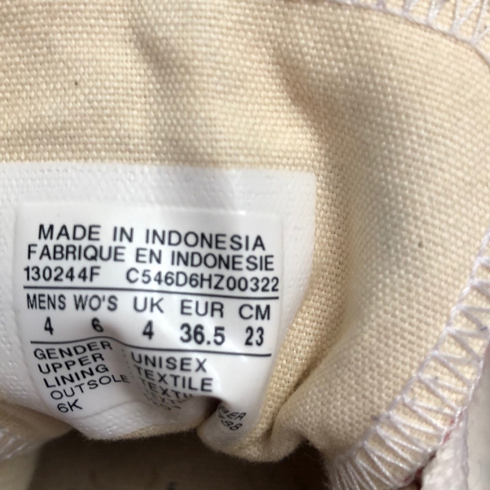 Converse - Picture 3 of 5